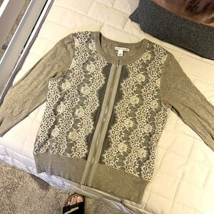 Banana Republic size M lightly used zip up sweater